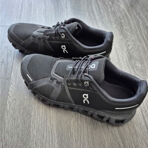 On cloud women’s running shoes